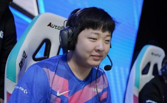 中手游预计去年亏损将显著收窄至15亿人民币